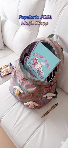 Mochila Cinnamoroll com chaveiros